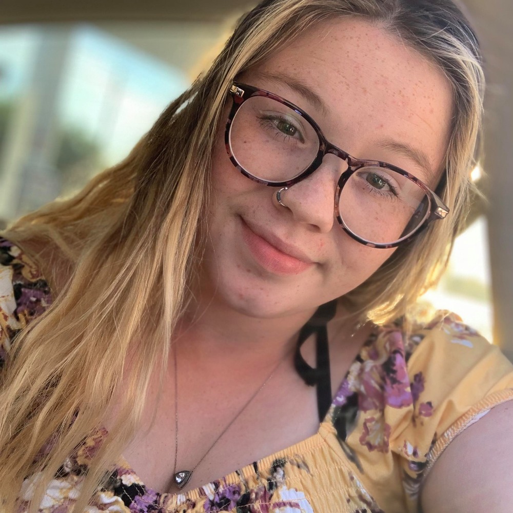 Meet your Posher, Tiffany